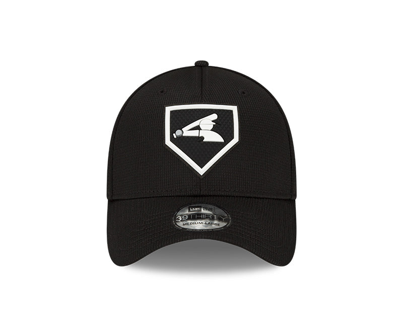 Men's Chicago White Sox New Era Black 2022 Clubhouse Black 39THIRTY Flex Hat