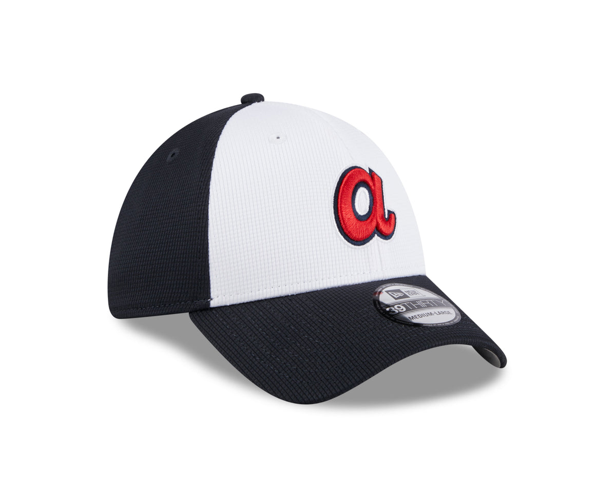 Mens New Era Atlanta Braves White/Navy 2024 Batting Practice 39Thirty Flex Fit Cap