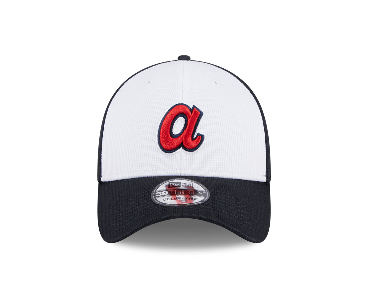 Mens New Era Atlanta Braves White/Navy 2024 Batting Practice 39Thirty Flex Fit Cap