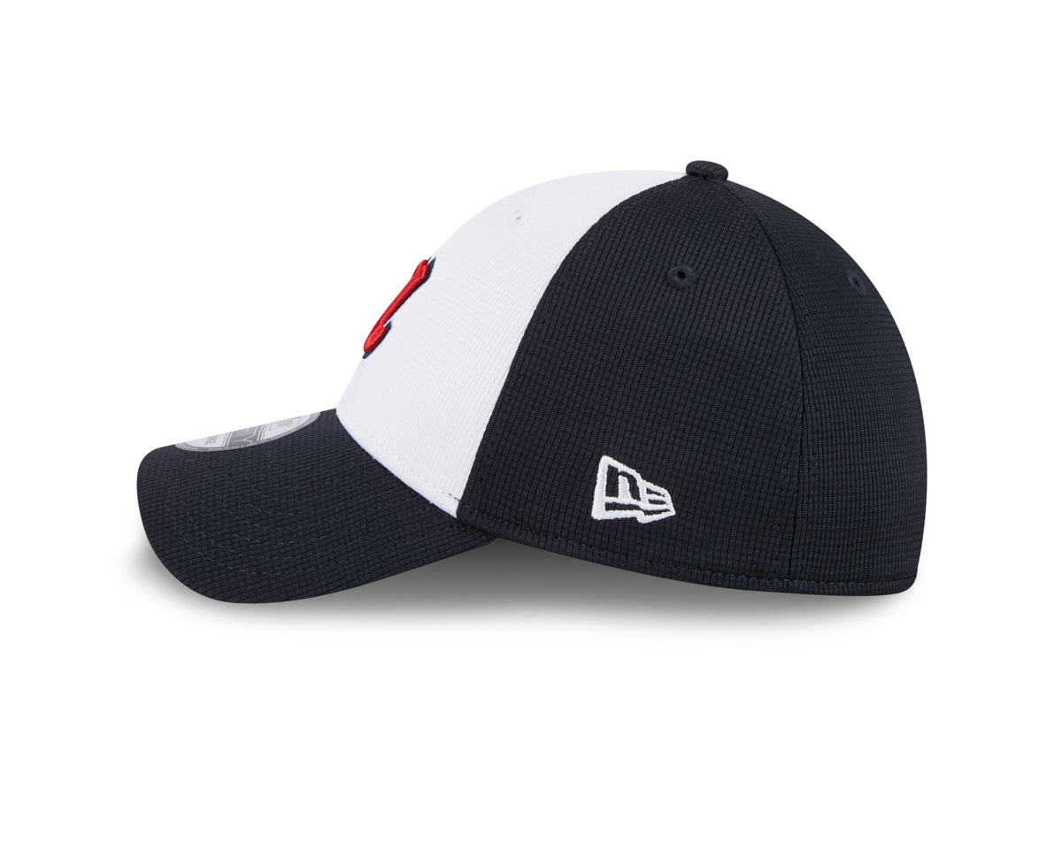 Mens New Era Atlanta Braves White/Navy 2024 Batting Practice 39Thirty Flex Fit Cap