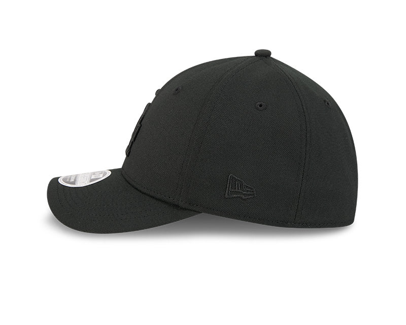 Los Angeles Dodgers M-Crown 39Thirty Tonal Black Flex Fit Hat