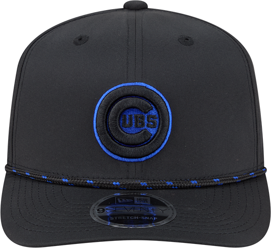 Gorra ajustable Stretch Snap New Era Black Bullseye Sport Rope 9SEVENTY de los Chicago Cubs