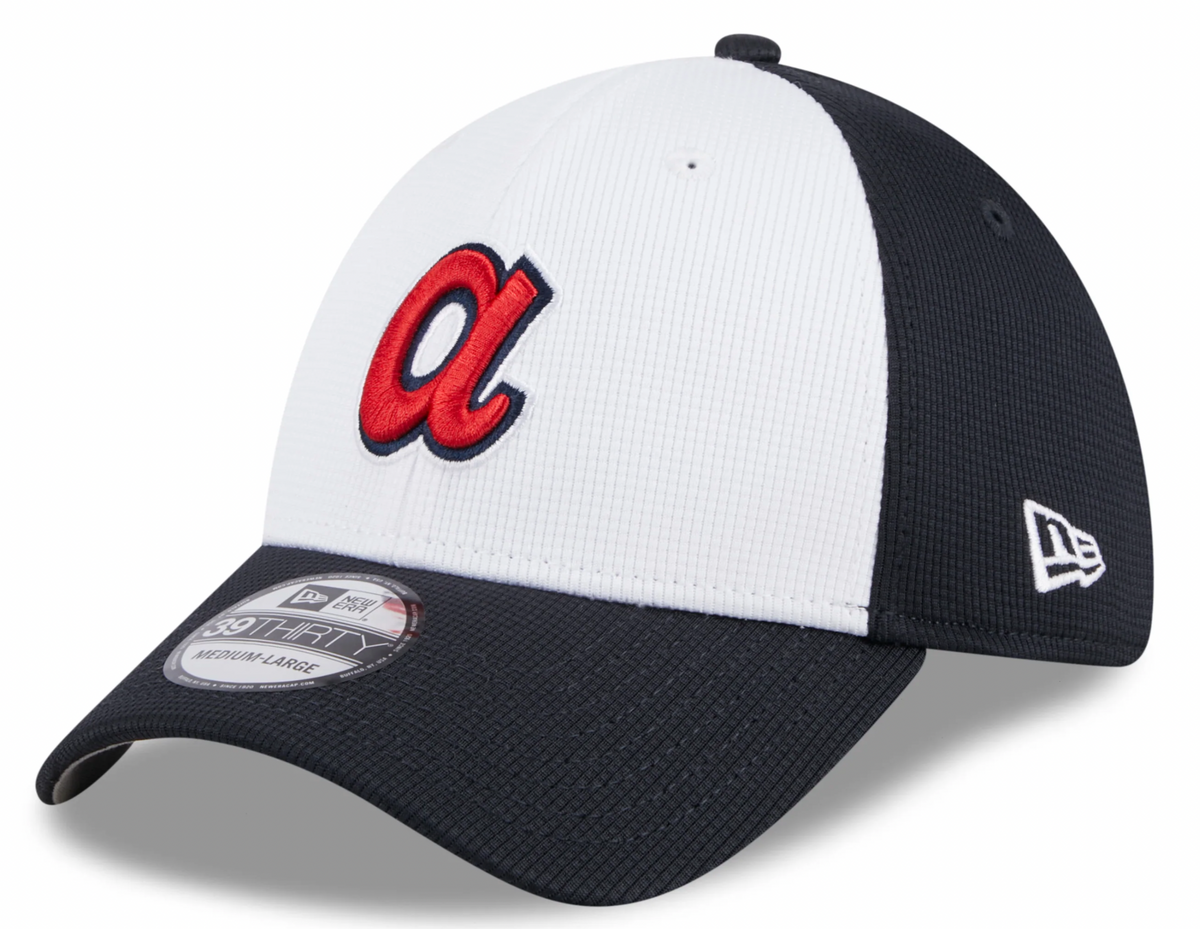 Mens New Era Atlanta Braves White/Navy 2024 Batting Practice 39Thirty Flex Fit Cap
