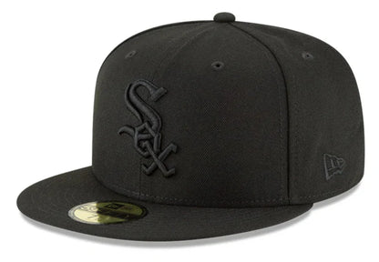 Gorra ajustada 59FIFTY New Era Tonal Black On Black de los Chicago White Sox para hombre