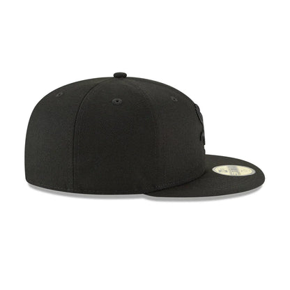 Gorra ajustada 59FIFTY New Era Tonal Black On Black de los Chicago White Sox para hombre