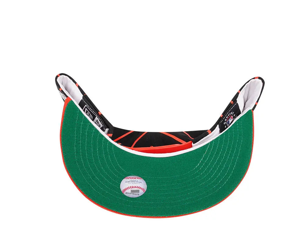 Gorra snapback New Era 9FIFTY de los San Francisco Giants con arco de la ciudad en negro/naranja