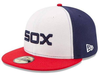 Gorra ajustada 59FIFTY de los Chicago White Sox New Era en blanco/rojo, Authentic Collection, modelo alternativo de domingo On-Field para hombre