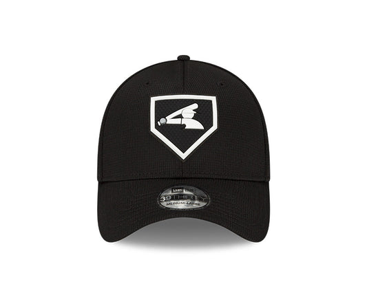 Men's Chicago White Sox New Era Black 2022 Clubhouse Black 39THIRTY Flex Hat