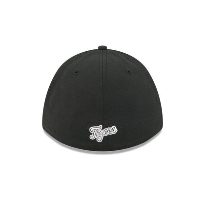 Detroit Tigers M-Crown 39Thirty Black/White Flex Fit Hat