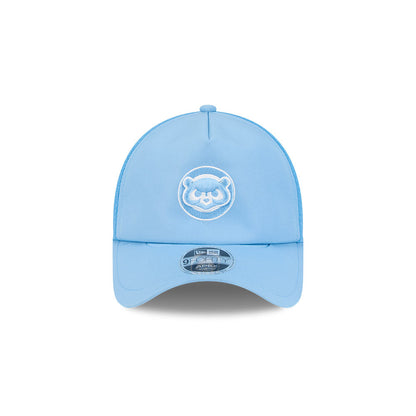 Gorra ajustable New Era 2026 de los Chicago Cubs Batting Practice 9Forty APEX con logotipo «1984 Bear» en azul celeste