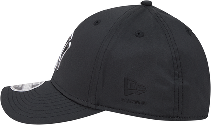 New York Yankees New Era M-Crown 39Thirty Metallic Black Performance Flex Fit Hat