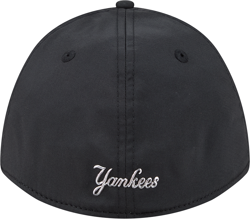 New York Yankees New Era M-Crown 39Thirty Metallic Black Performance Flex Fit Hat