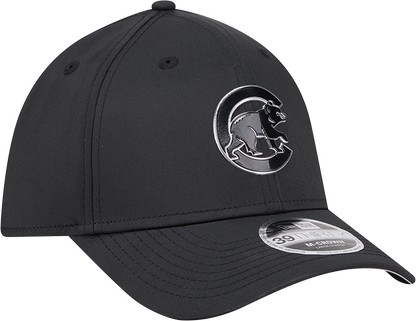 Chicago Cubs New Era M-Crown 39Thirty Metallic Black Performance Flex Fit Hat-Crawling Bear