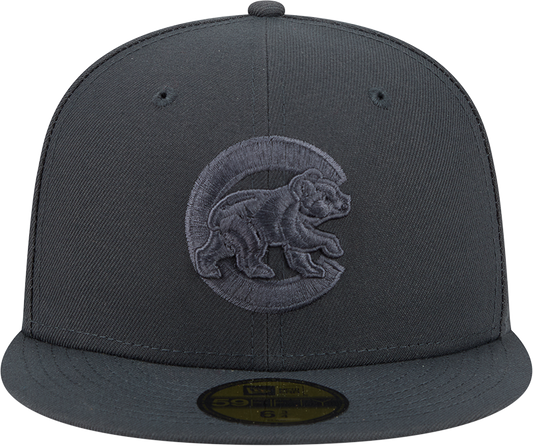 Gorra ajustada 59FIFTY de los Chicago Cubs con logotipo de oso caminando en gris tormenta, de New Era