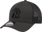New York Yankees New Era Badged 9FORTY M-Crown Adjustable Hat-Black