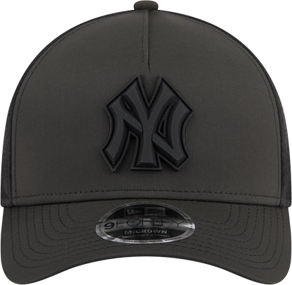 New York Yankees New Era Badged 9FORTY M-Crown Adjustable Hat-Black
