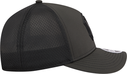 New York Yankees New Era Badged 9FORTY M-Crown Adjustable Hat-Black