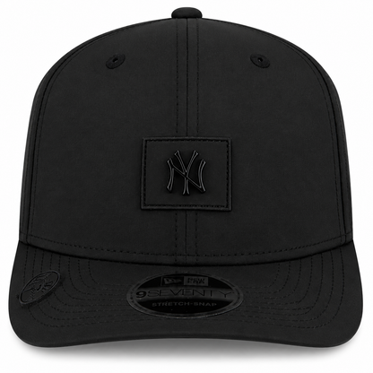 New York Yankees New Era 2026 Clubhouse 9SEVENTY Stretch Snap Adjustable Hat-Black Tonal
