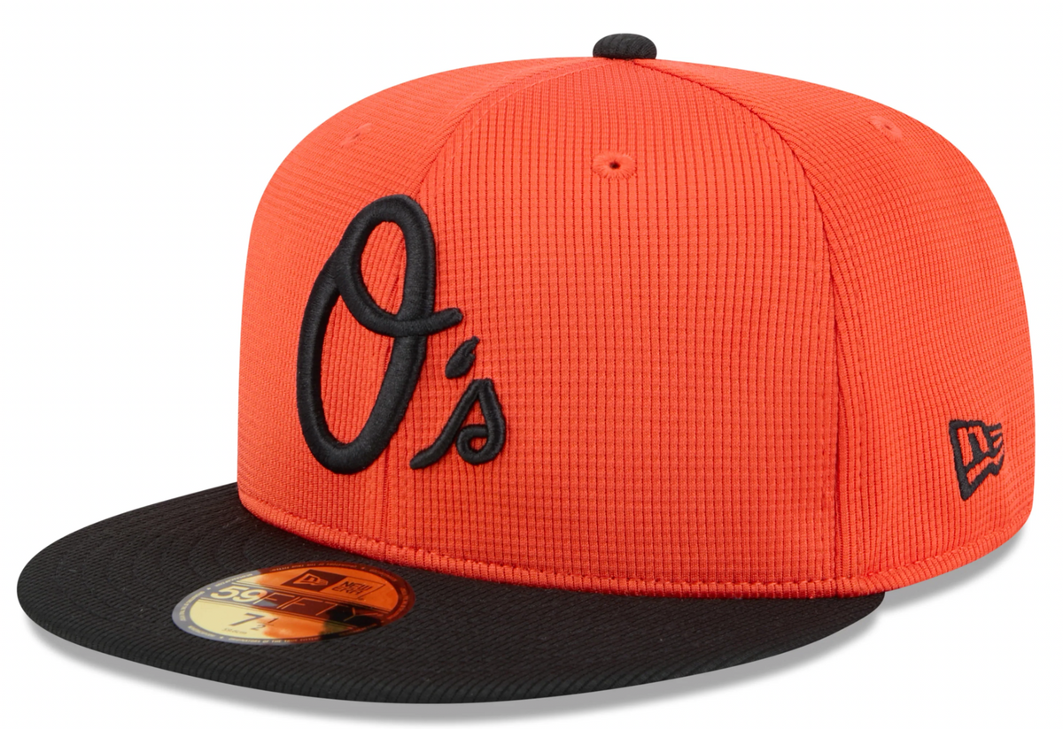 Gorra ajustada 59FIFTY New Era naranja de los Baltimore Orioles para el entrenamiento de primavera 2025
