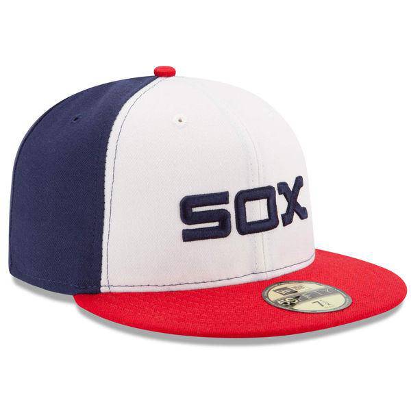Gorra ajustada 59FIFTY de los Chicago White Sox New Era en blanco/rojo, Authentic Collection, modelo alternativo de domingo On-Field para hombre