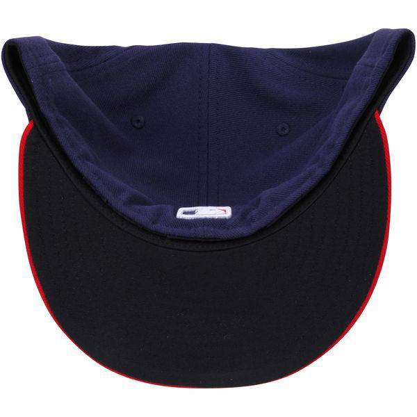 Gorra ajustada 59FIFTY de los Chicago White Sox New Era en blanco/rojo, Authentic Collection, modelo alternativo de domingo On-Field para hombre