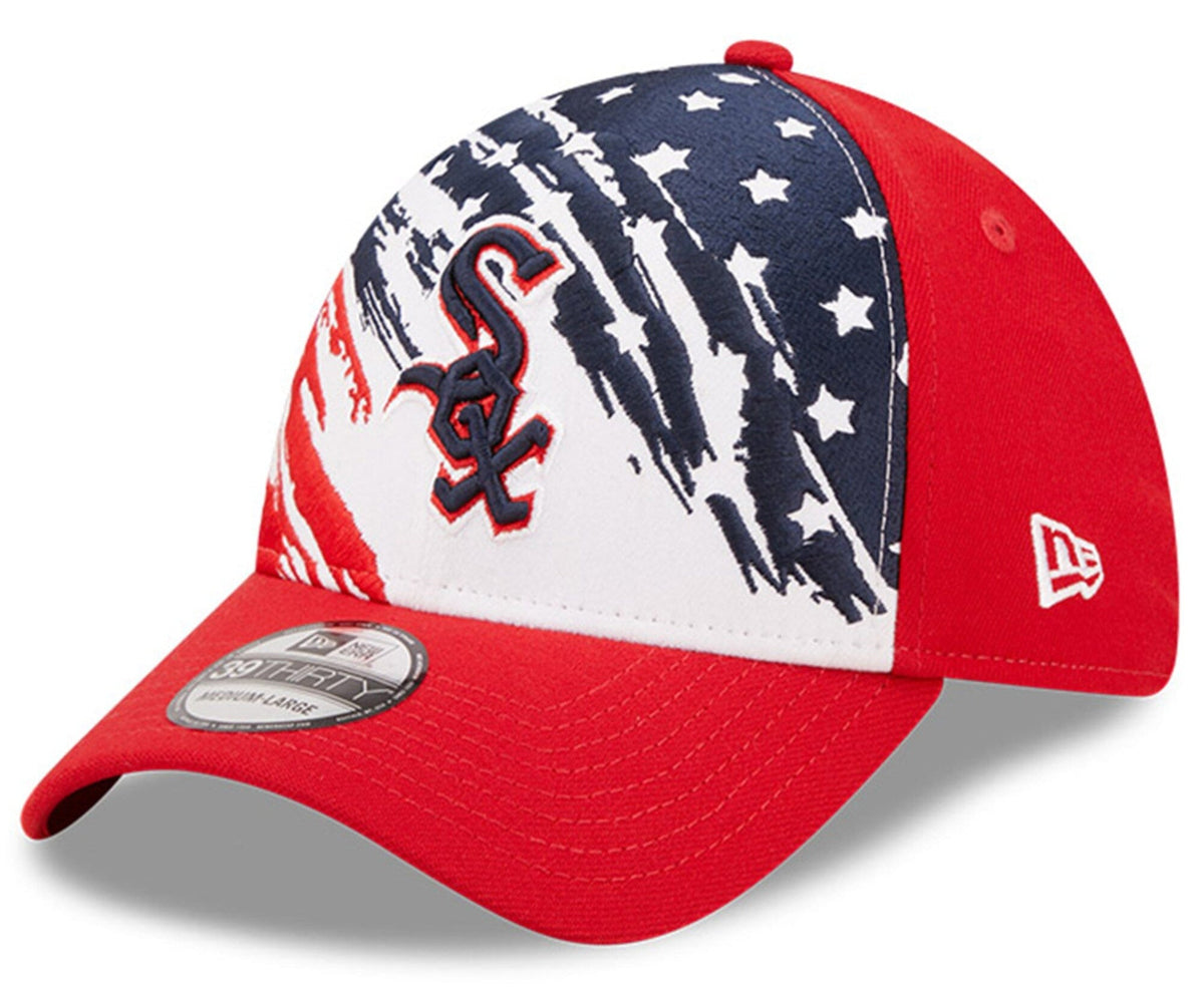 Gorra 39THIRTY Flex roja de los Chicago White Sox New Era del 4 de julio de 2022 para hombre
